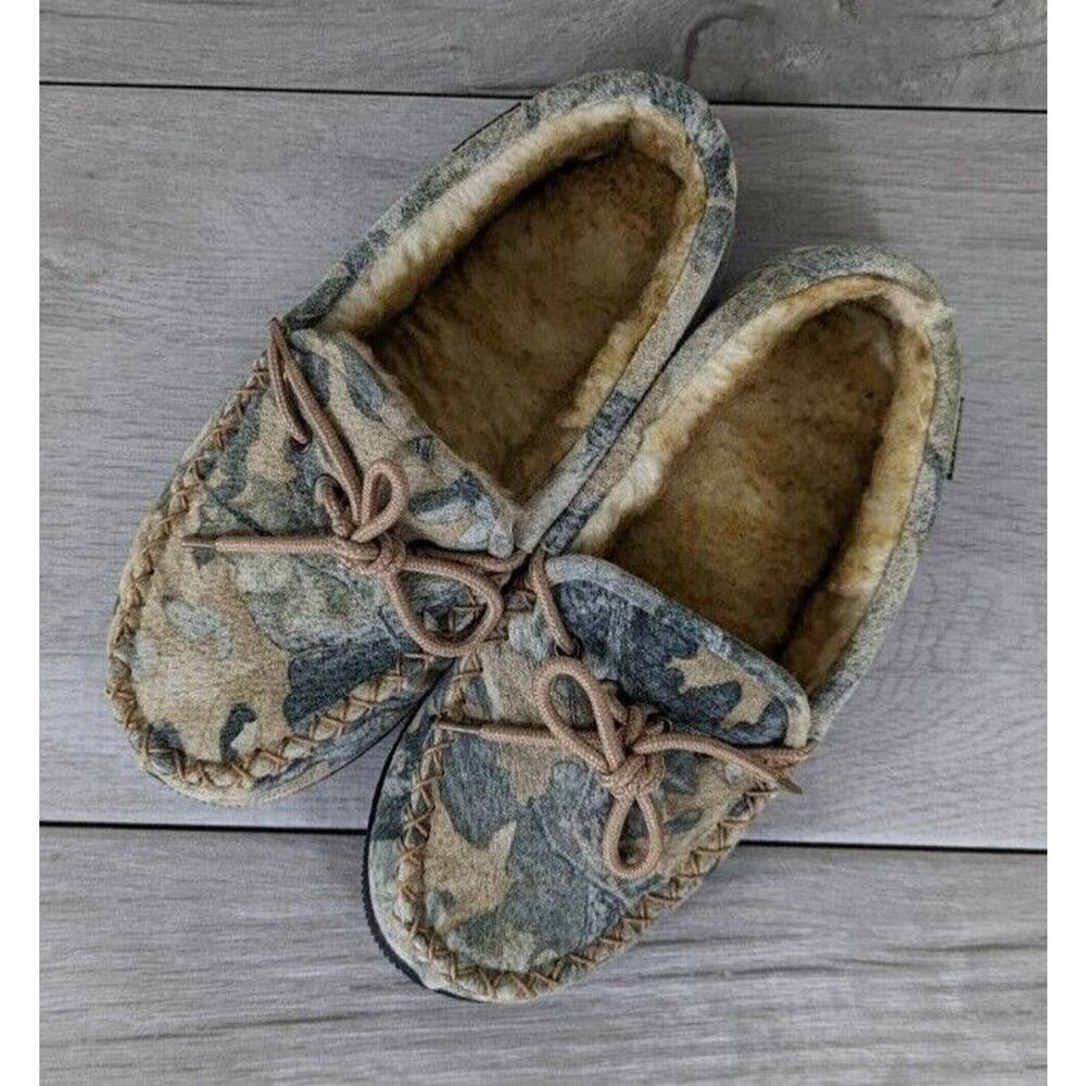 Old Friend Camouflage Fleece Sheepskin Slippers sz J6 Youth app. sz 7.5 Womens